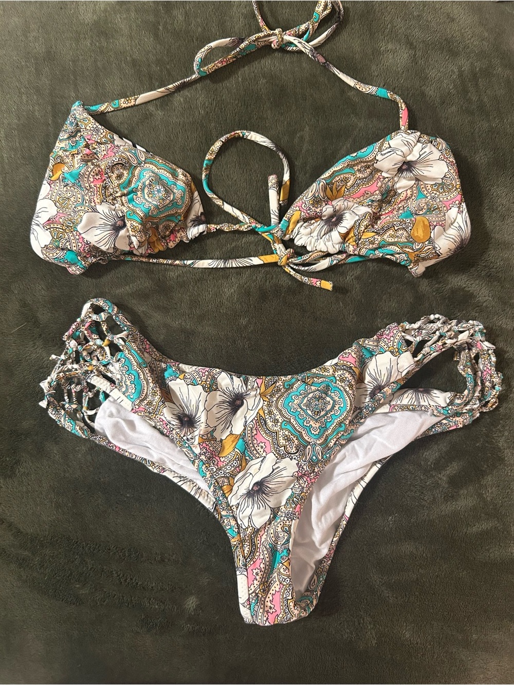Floral / Paisley Bikini set